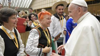 Българки впечатлиха папа Франциск