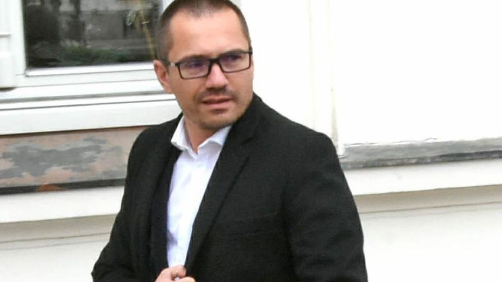 Водачът на листата на ВМРО за евровота Ангел Джамбазки разкри