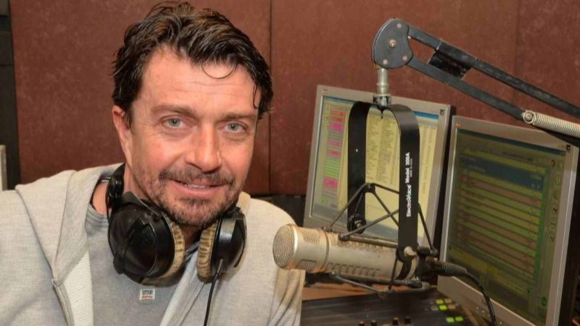 Известен британски радиоводещ живеещ от години в Ливан е бил