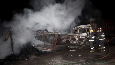 Серия от взривове в район на химически завод в Китай, десетки са загинали