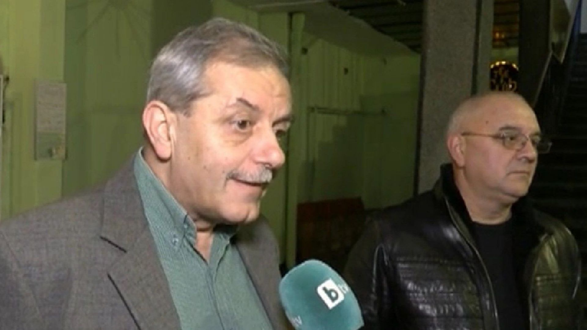 17 годишното момче намушкано от свой връстник в Сливен е в