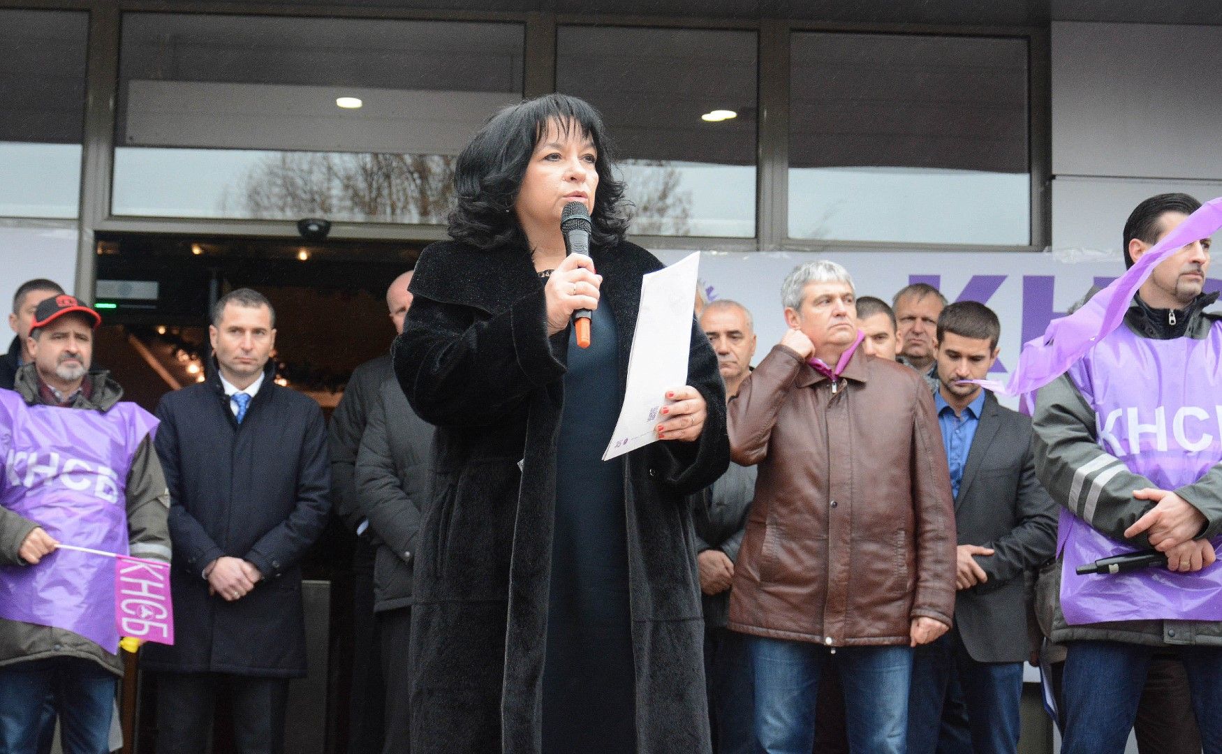 министър петкова успокои работещите в Мини и Тец 2 на "Марица Изток"