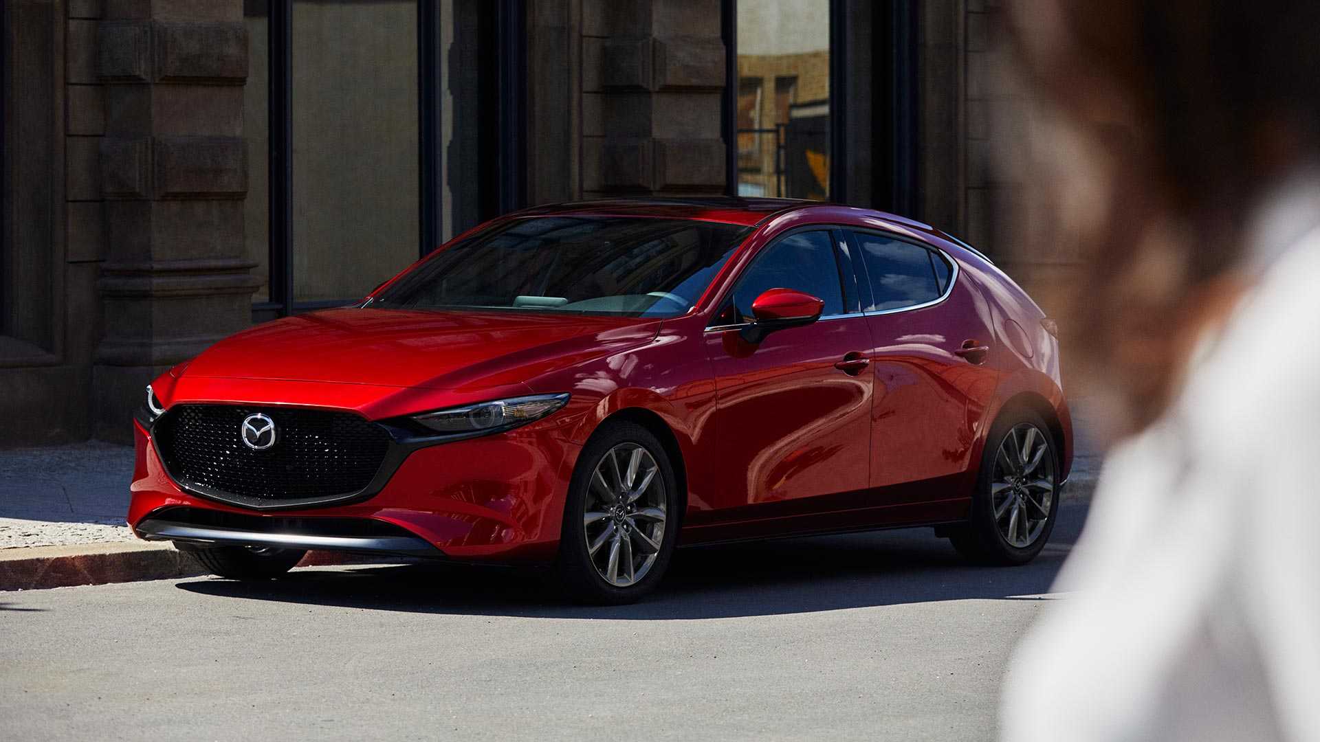 Новата Mazda3 ще има версия 4х4