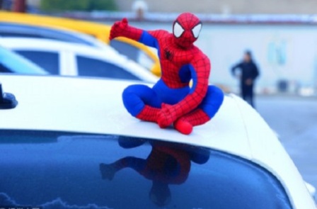 Сони надгражда своята спайдър-мен вселена със спайдър-жени