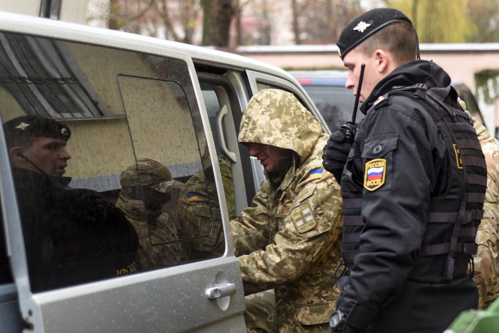 Арестът на украинските моряци