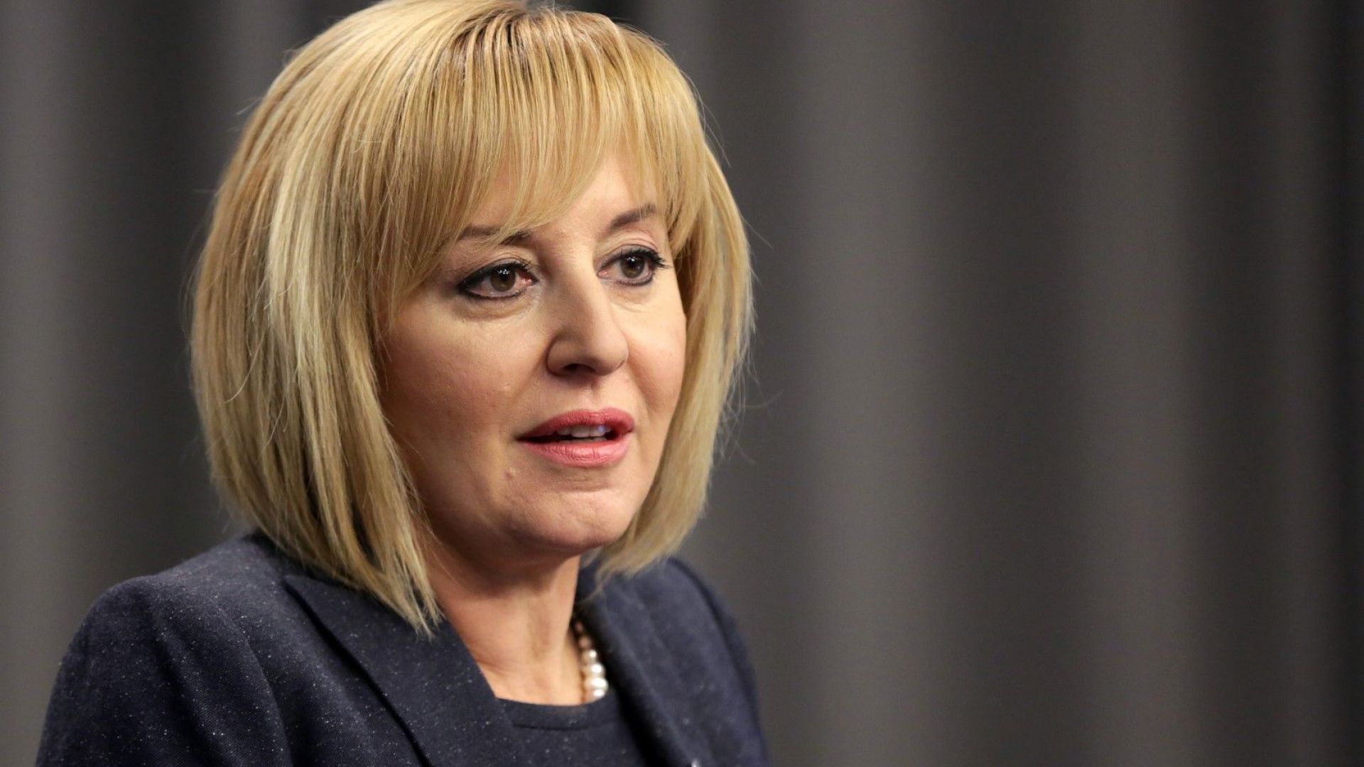 Оказа се че институциите вършат работа под натиск Това каза