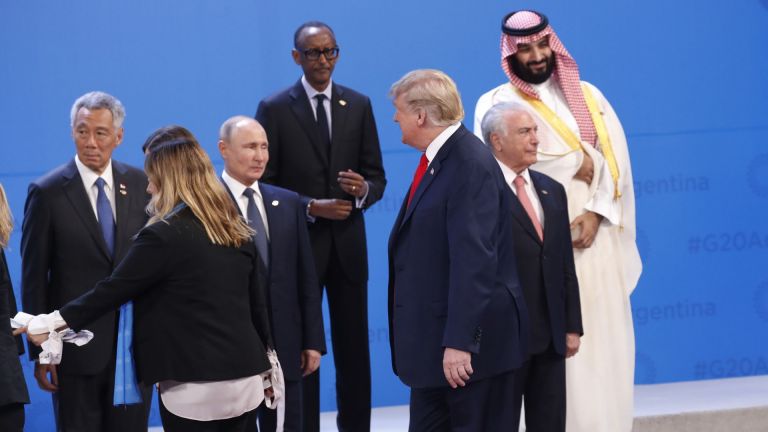 Кремъл: Тръмп потърси Путин на форума на Г-20, видяха се "на крак"