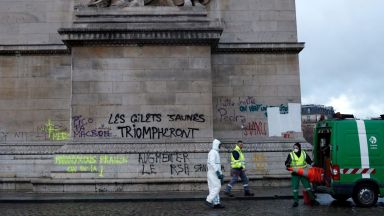  Над 200 арестувани при митингите в Париж ще бъдат изправени пред съда 