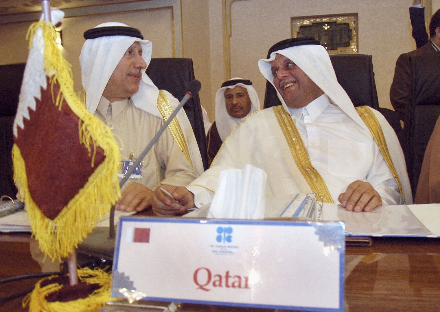 Катар напуска ОПЕК от януари 2019 година, обяви министърът на енергетиката на страната Саада бен Шарида ал-Кааби (вдясно)