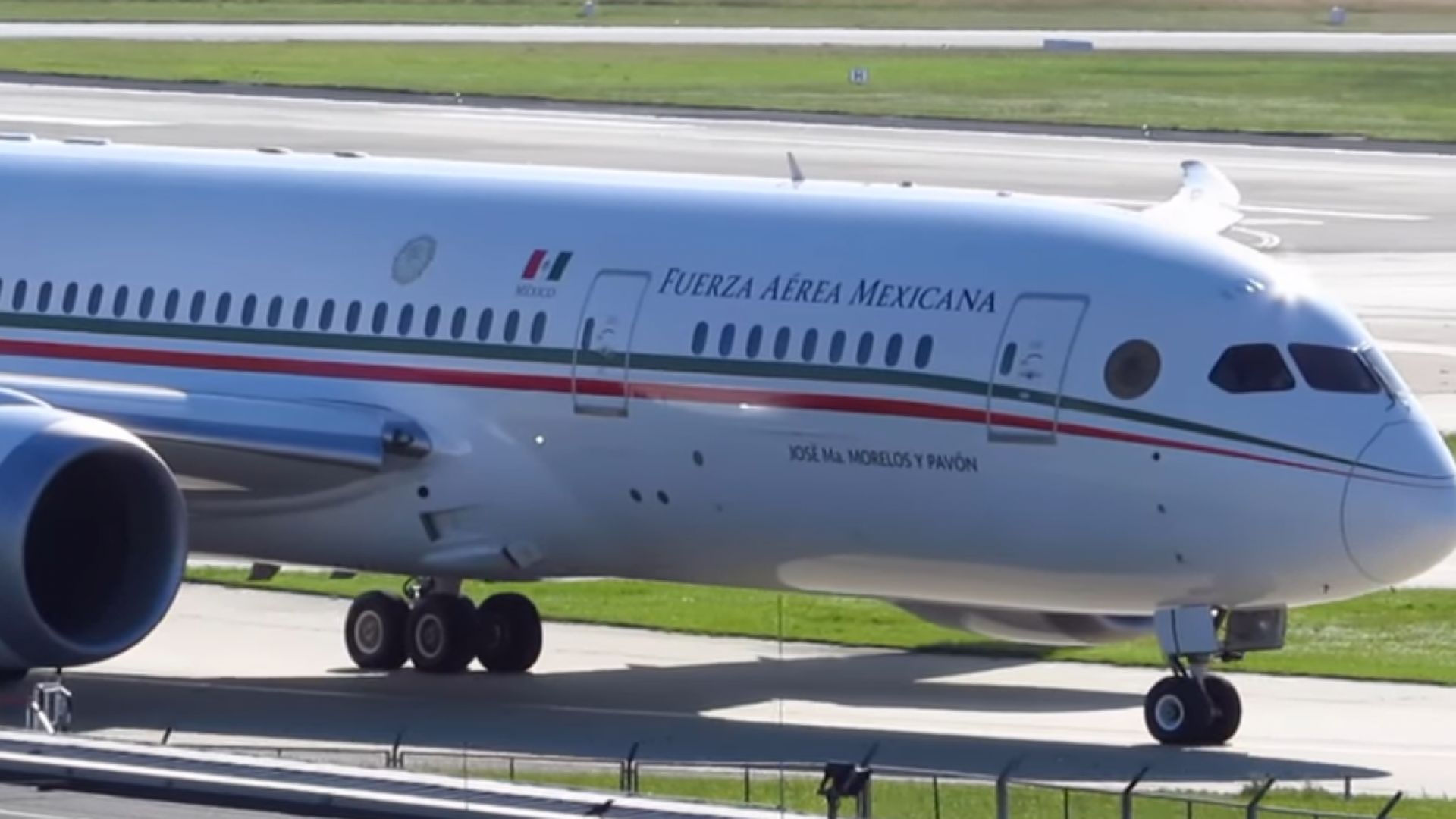 Правителството на Мексико обяви че ще продаде луксозния президентски самолет