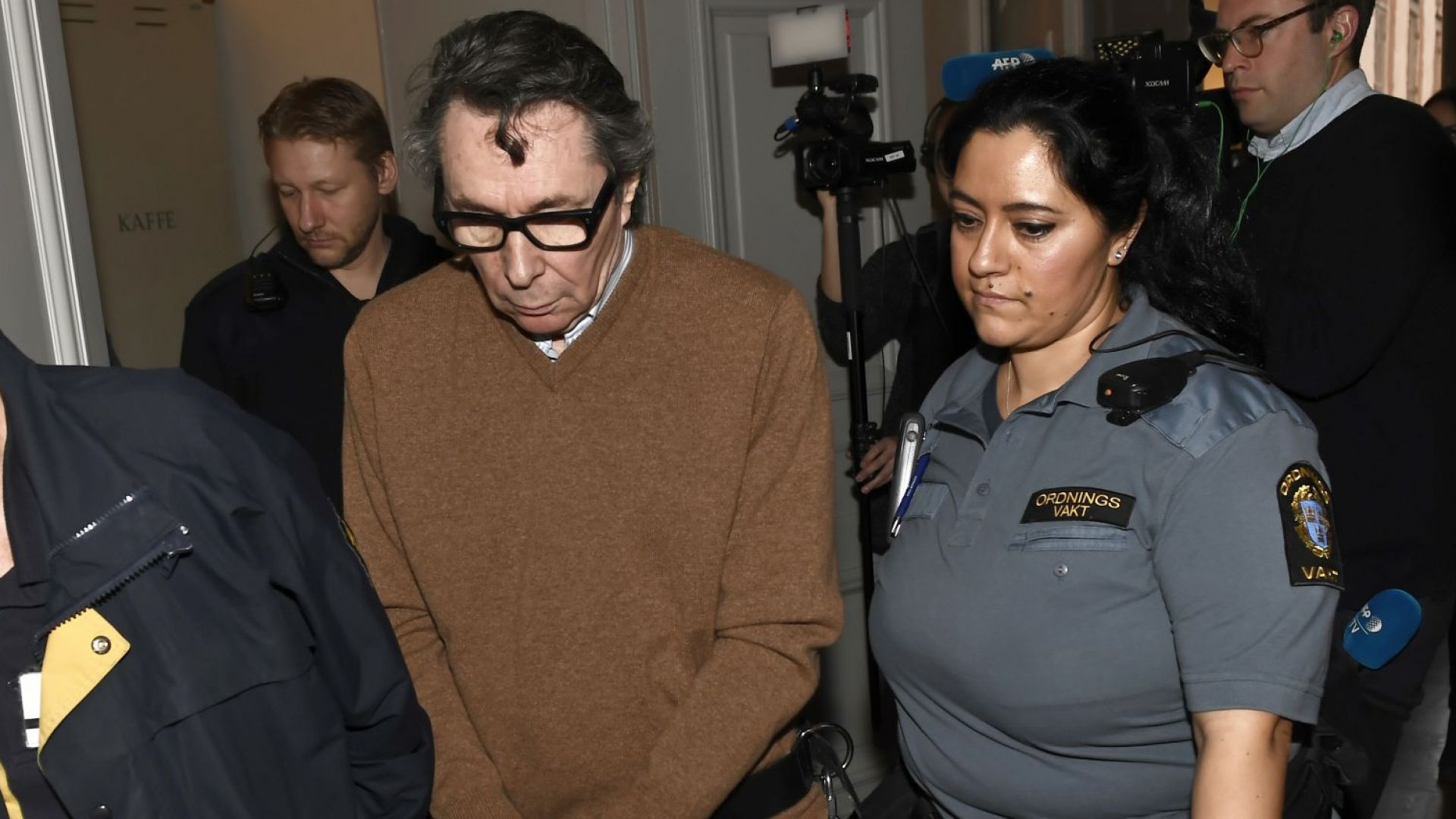 Шведският апелативен съд осъди за второ изнасилване френския фотограф Жан Клод