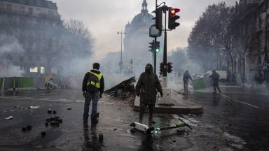Четвърта жертва на протестите във Франция