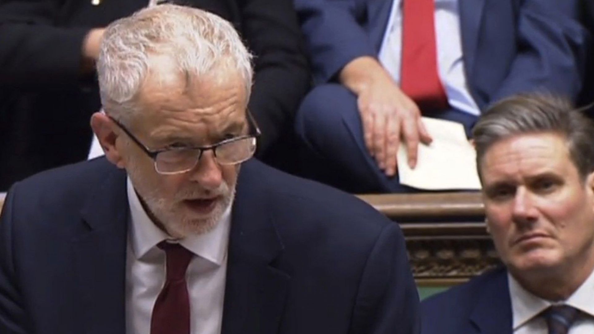 Северноирландската Демократична юнионистка партия ДЮП която подкрепя кабинета на британския