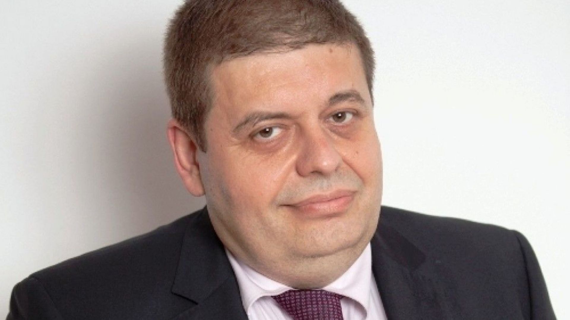 Адвокат Евгений Мосинов е починал внезапно тази сутрин съобщи един