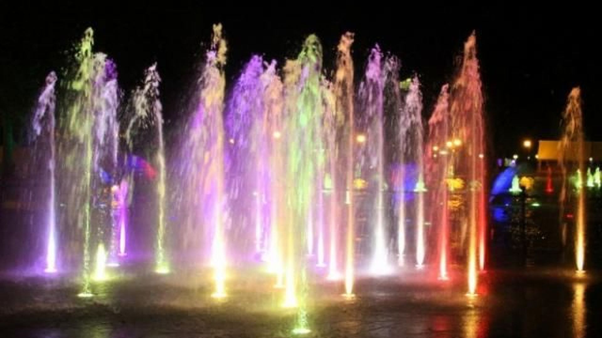 Община Пловдив търси фирма за поддръжка на Пеещите фонтани и