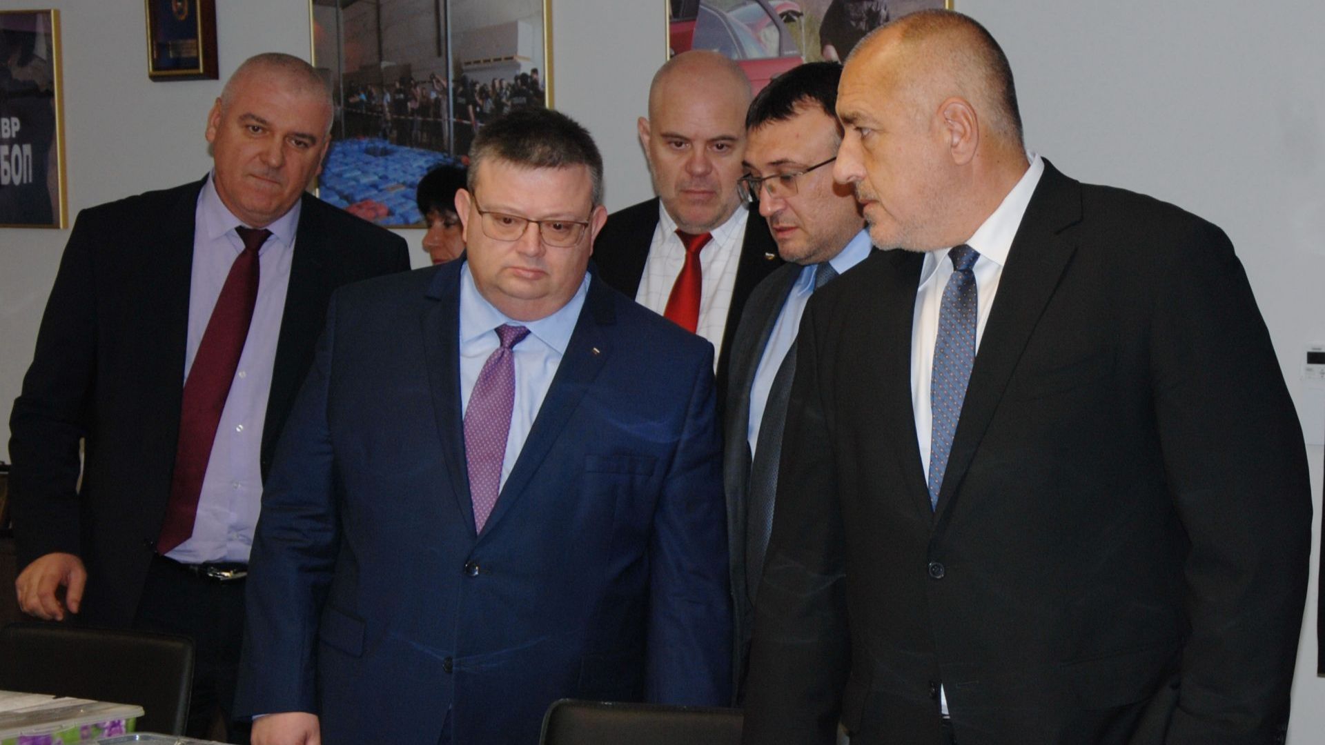 На специална пресконференция днес зам главният прокурор Иван Гешев шефът на