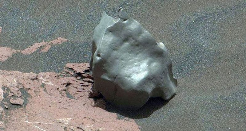 Метеорит на Марс