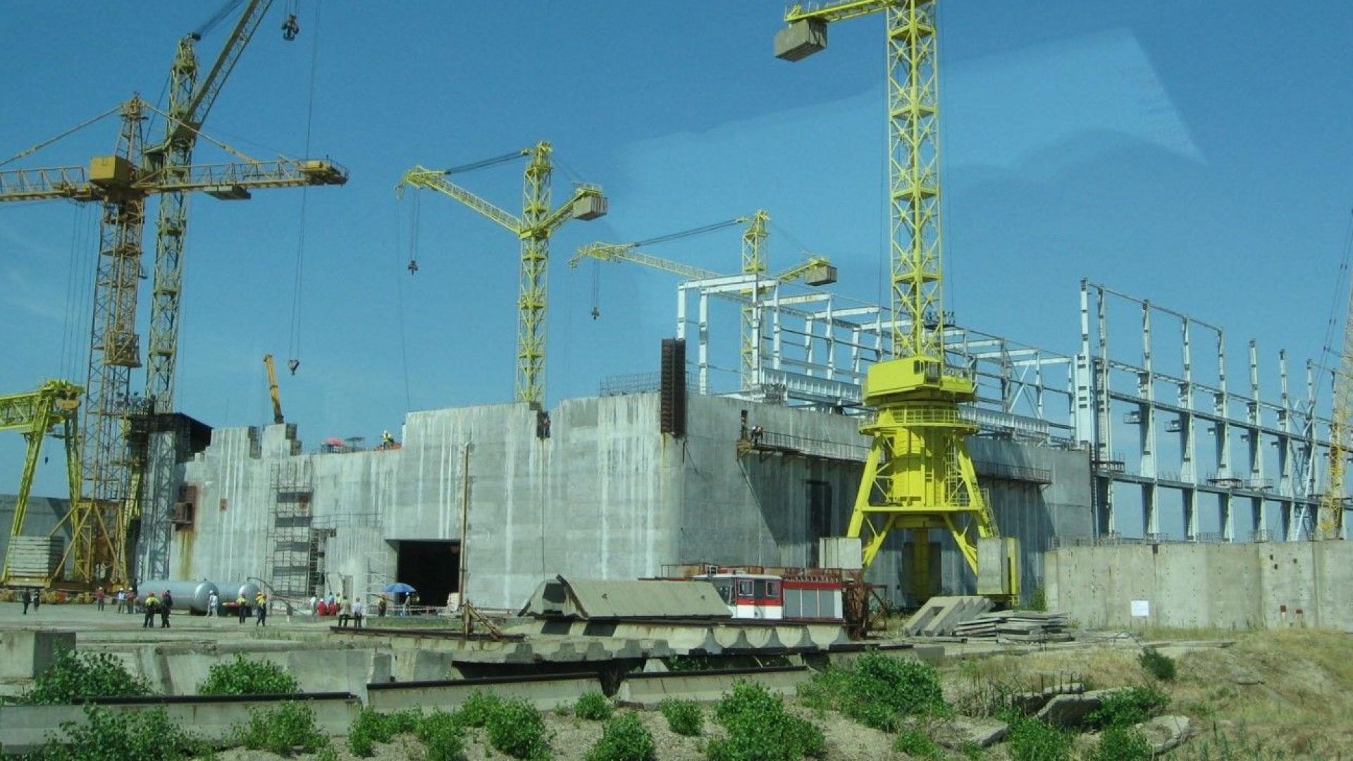 Три компании са заявили предварителен интерес да участват в изграждането