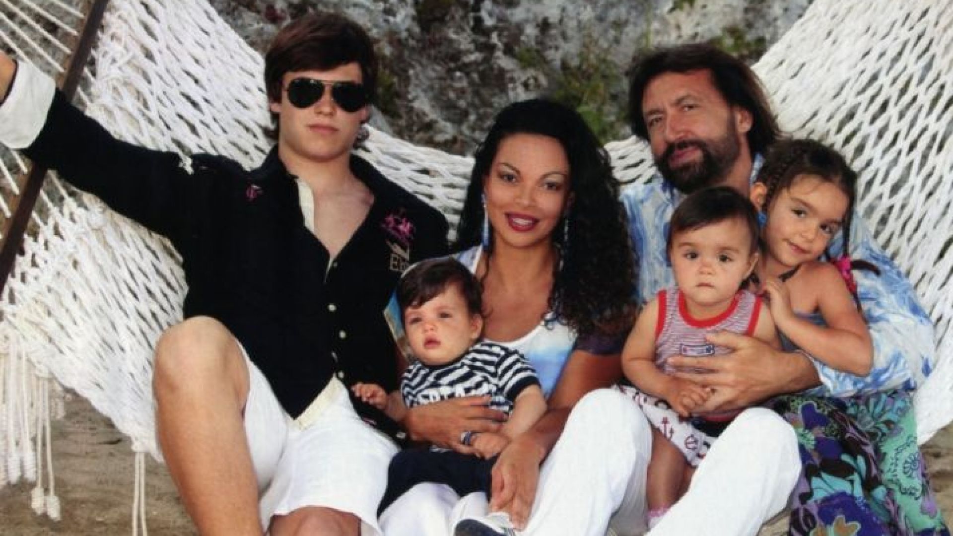 След информационната вълна по повод връщането на Евгения и Николай