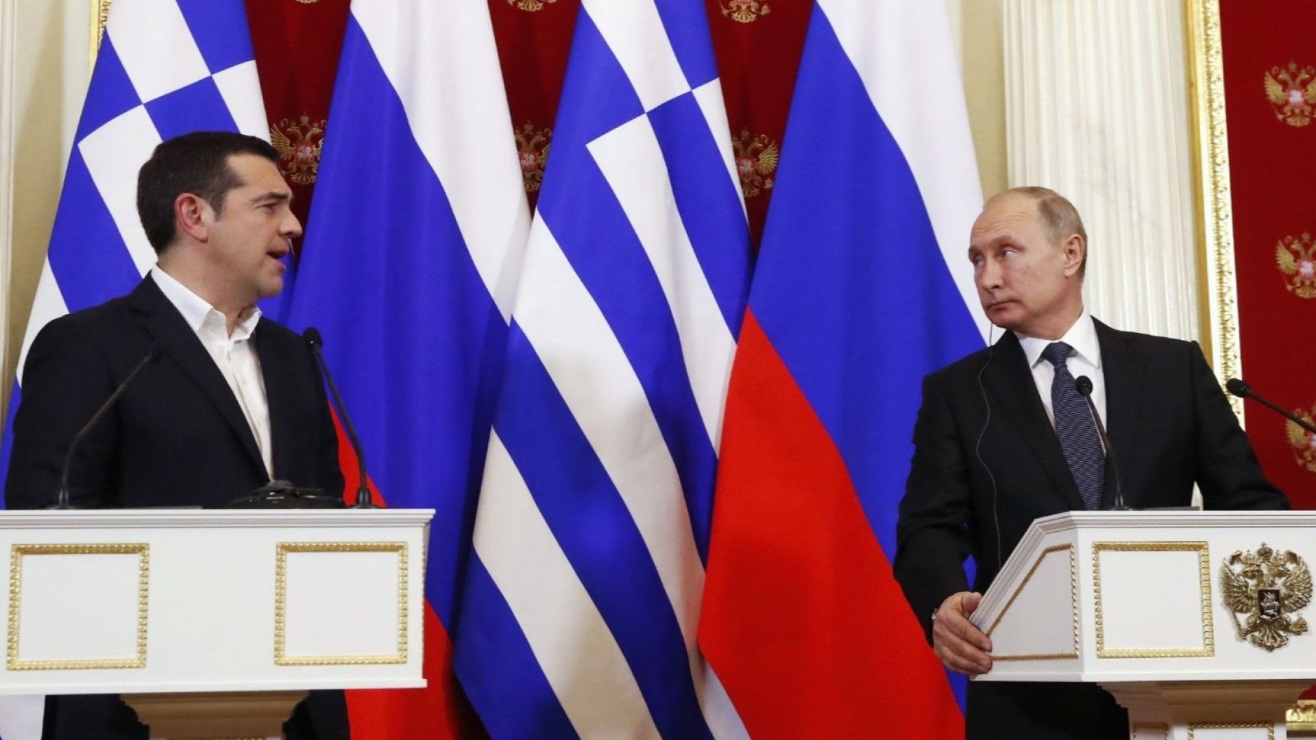 Ципрас пише за "големите залози" в руско-гръцките отношения