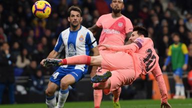 Брилянтен Меси изнесе предколеден спектакъл