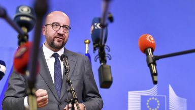 Коалицията в Белгия се разпадна заради миграционния пакт