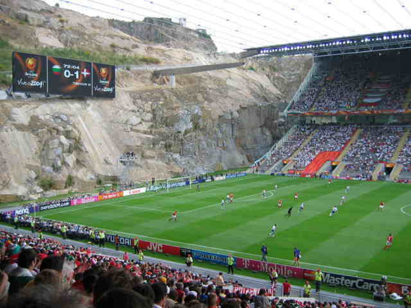 Скалата до стадиона на Брага. Снимката е от мача между България и Дания от Евро 2004