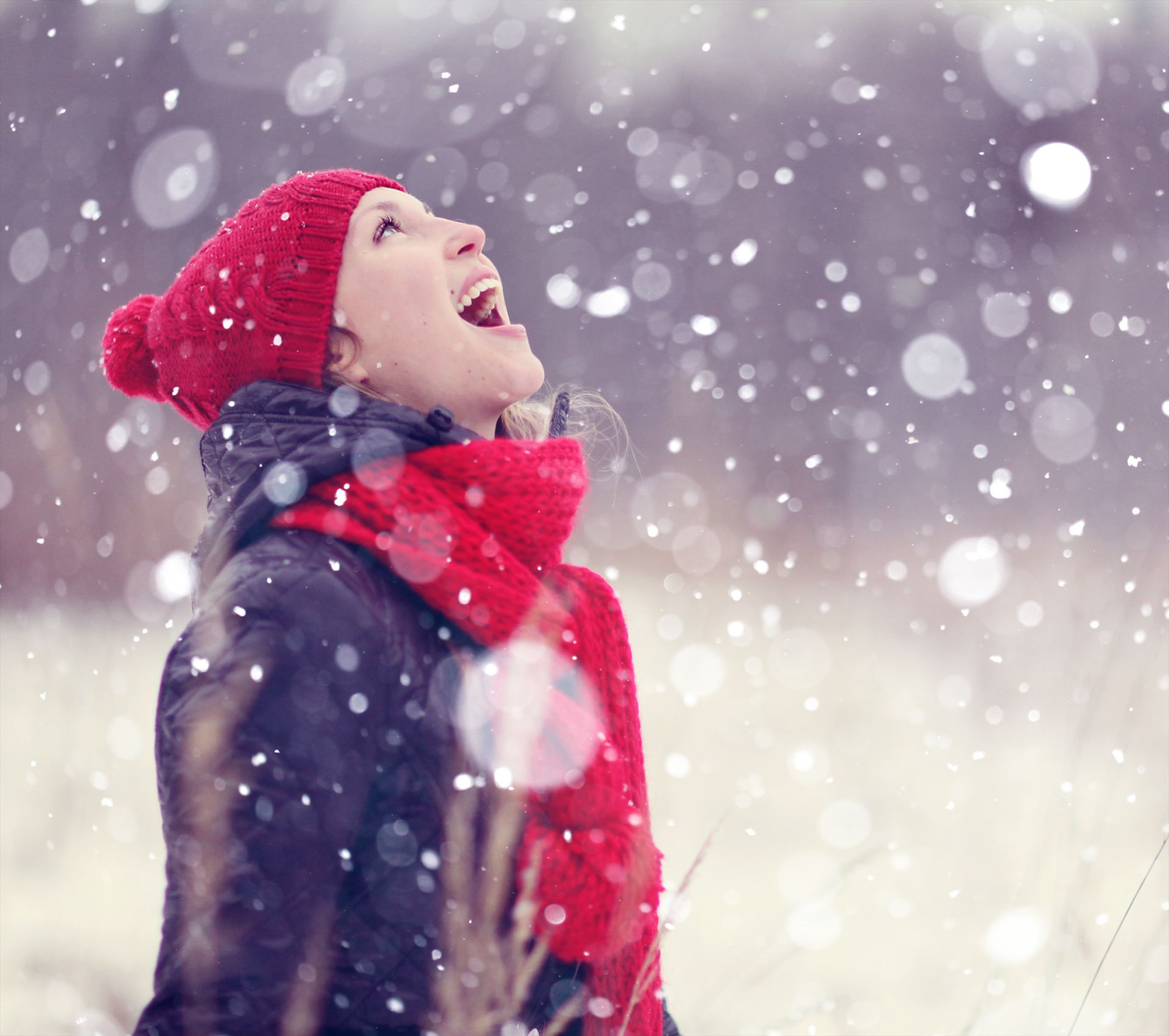Ентусиастите смятат, че преди да падне на земята, снежинката е достатъчно чиста, за да я уловим с език