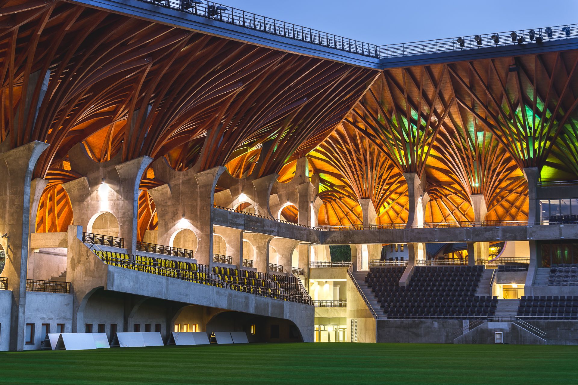 "Панчо Арена", стадионът на Виктор Орбан, който се намира в задния двор на вилата му