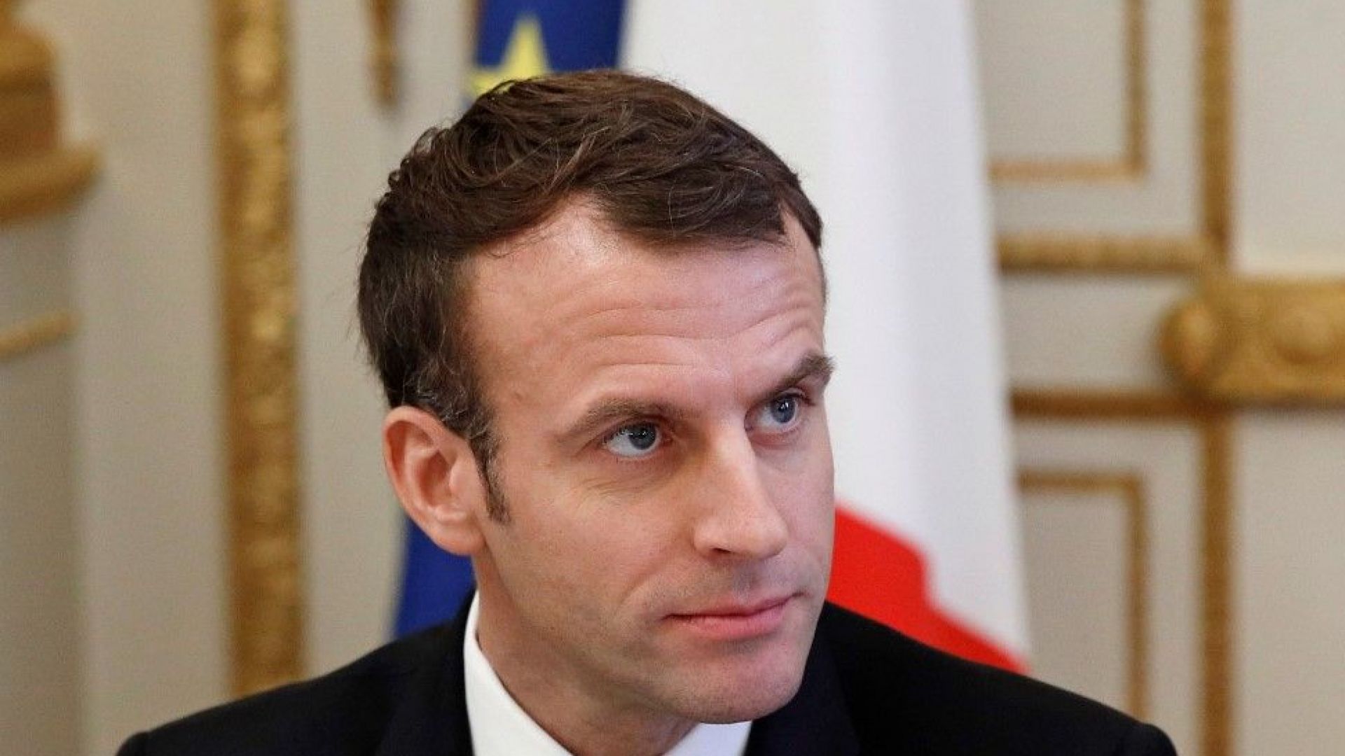 Президентът на Франция Еманюел Макрон в специално телевизионно обръщение обеща