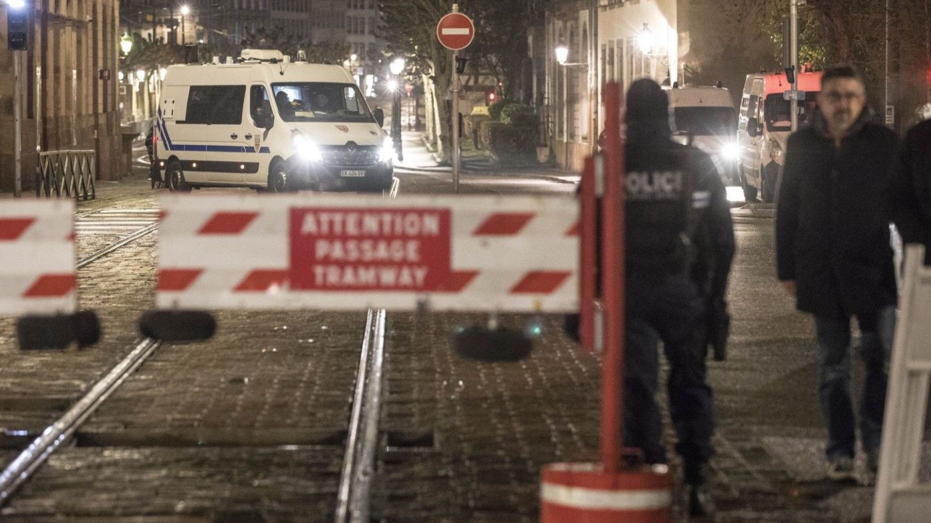 Трима убити и 12 ранени при стрелбата в Страсбург. Кой е нападателят