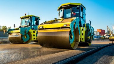 Ремонт се извършва от днес на международния булевард България в