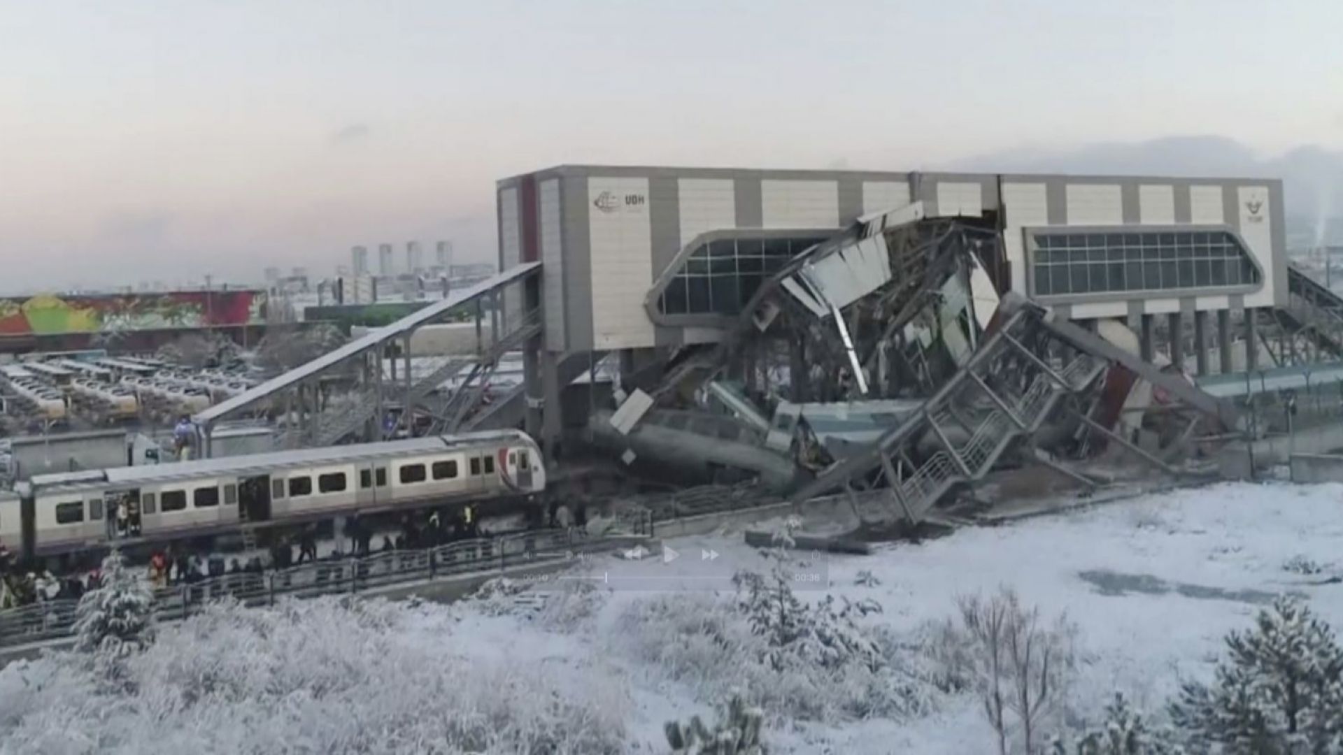 Седем са вече жертвите на катастрофата с високоскоростен влак в