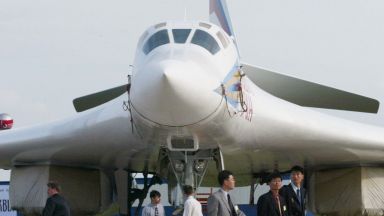 Руските Ту-160 напускат Венецуела след искане на САЩ