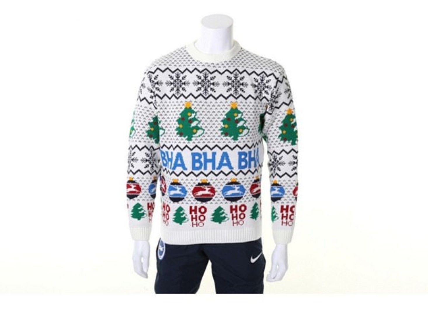 Брайтън от своя страна ще зарадва феновете си с този пуловер.