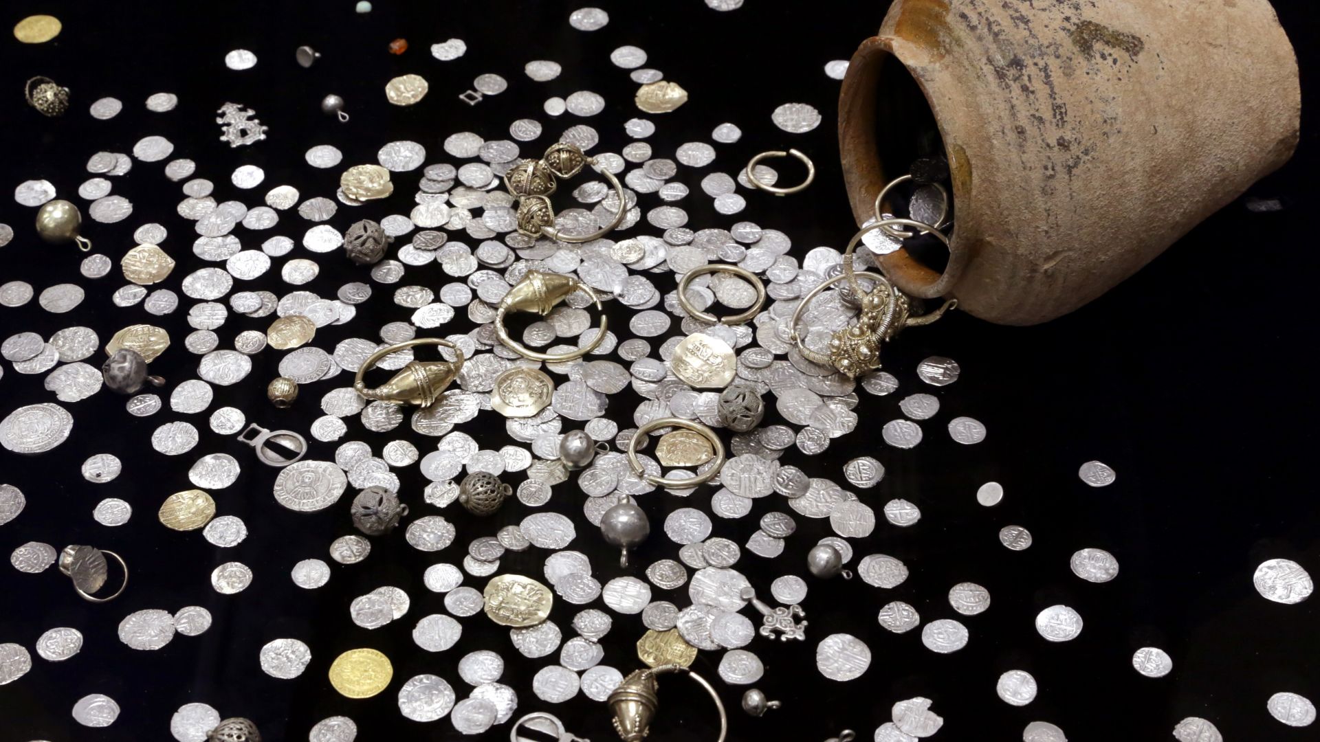 НИМ показва съкровищата от археологическо лято 
