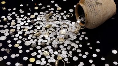НИМ показва съкровищата от археологическо лято