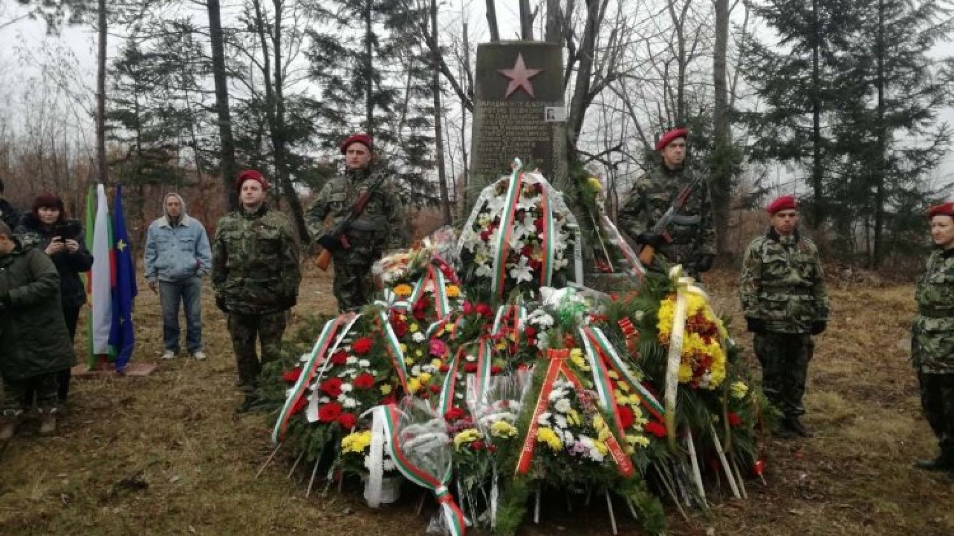 Стотици жители и гости на община Антоново отдадоха почит на
