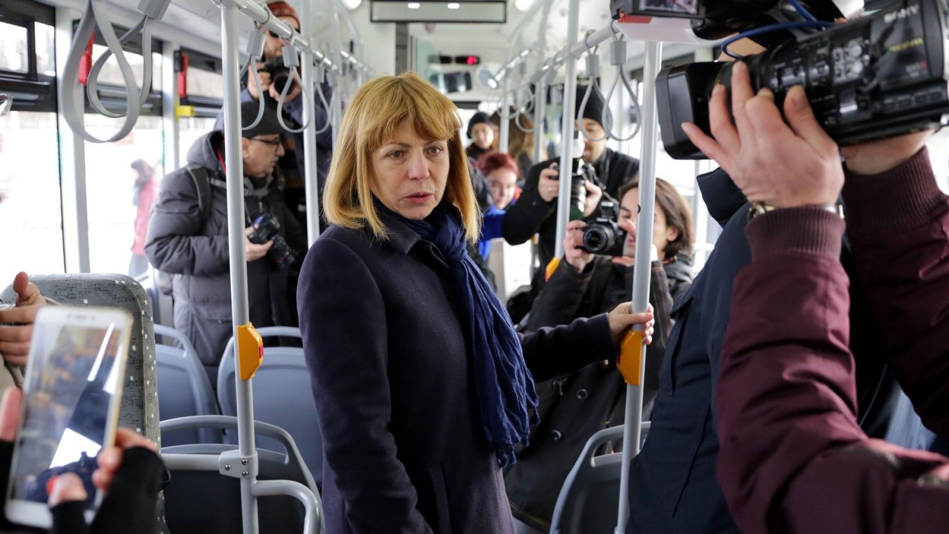 Пускат нови 22 автобуса в София