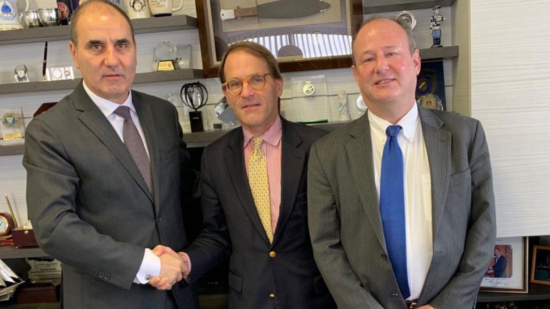 Заместник помощник държавния секретар на САЩ Матю Бойс и Н Пр Ерик