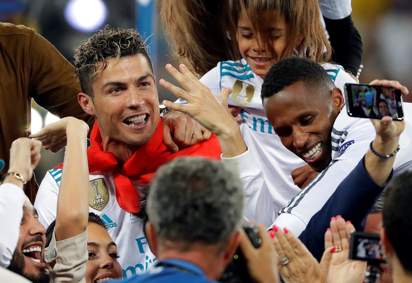 Кристиано Роналдо показва колко пъти е печелил Шампионската лига