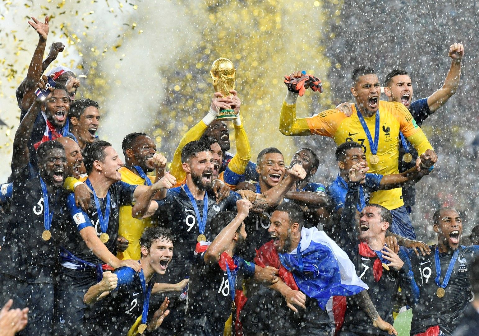 Франция е световен шампион по футбол за втори път