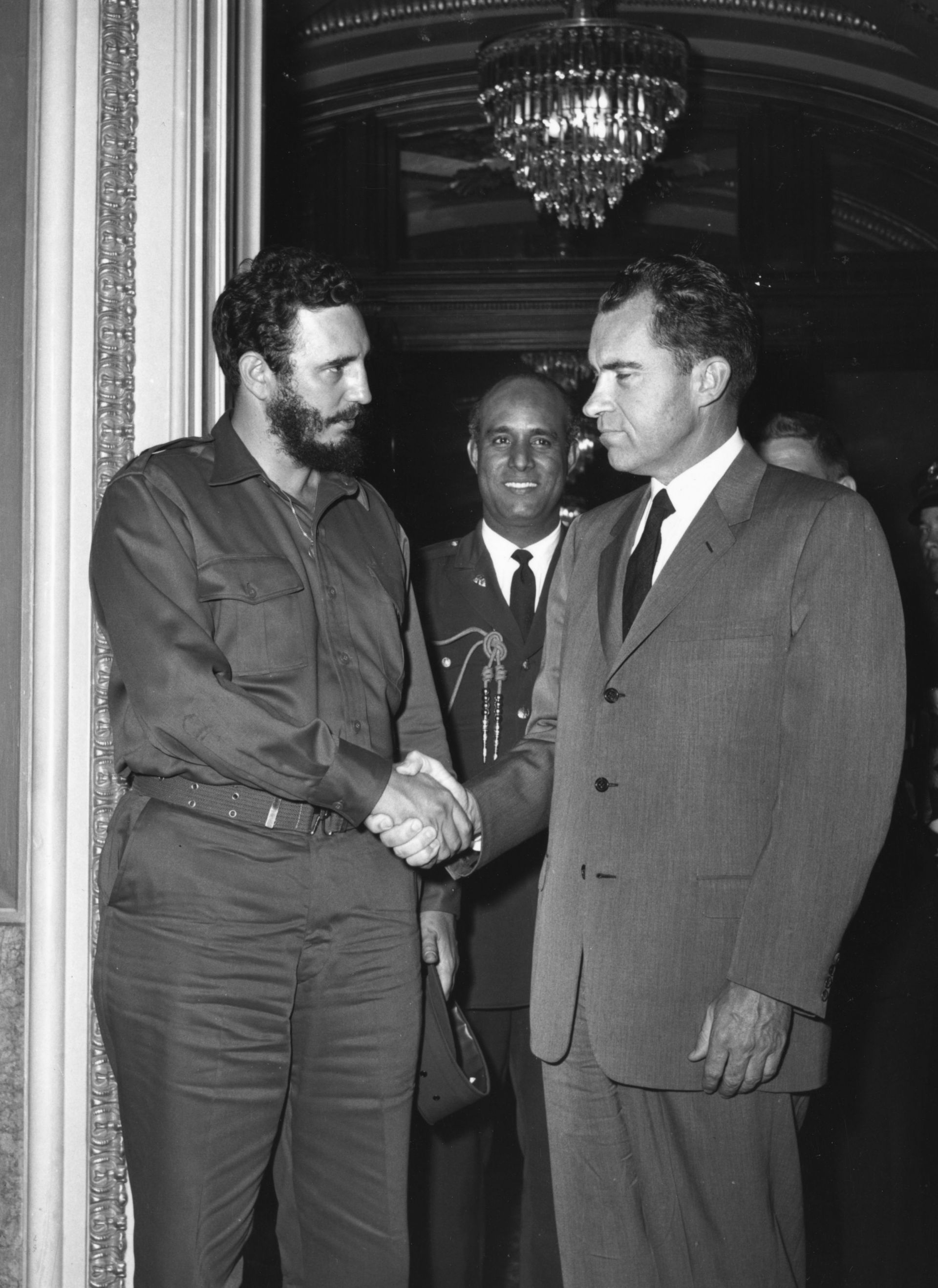 Фидел Кастро с вицепрезидента на САЩ Ричард Никсън през април 1959 г.