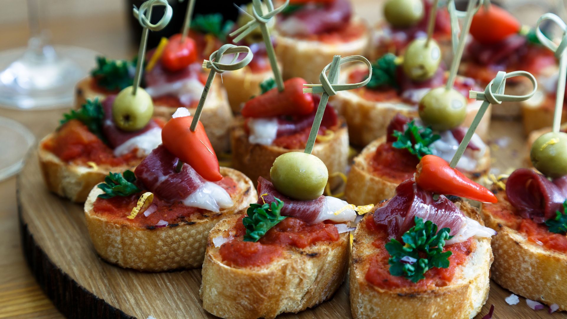 Десетки деветокласници от Гимназията с преподаване на чужди езици Йоан