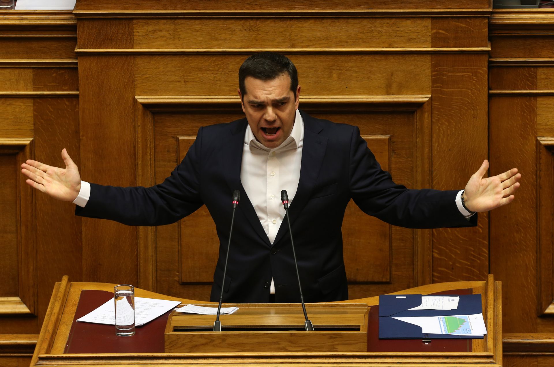 Правителството на премиера Алексис Ципрас базира бюджета на прогноза за растеж от 2,5 процента
