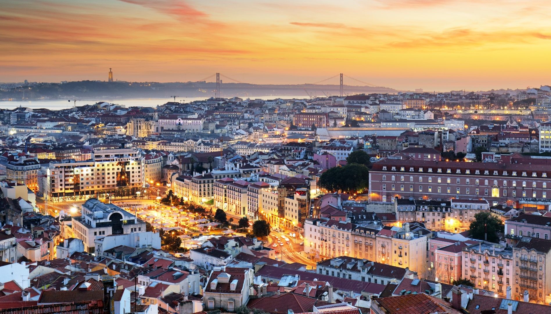 Лисабон по време на залез