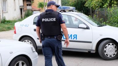 Агресивен 39 годишен мъж нанесъл телесна повреда на полицай е задържан