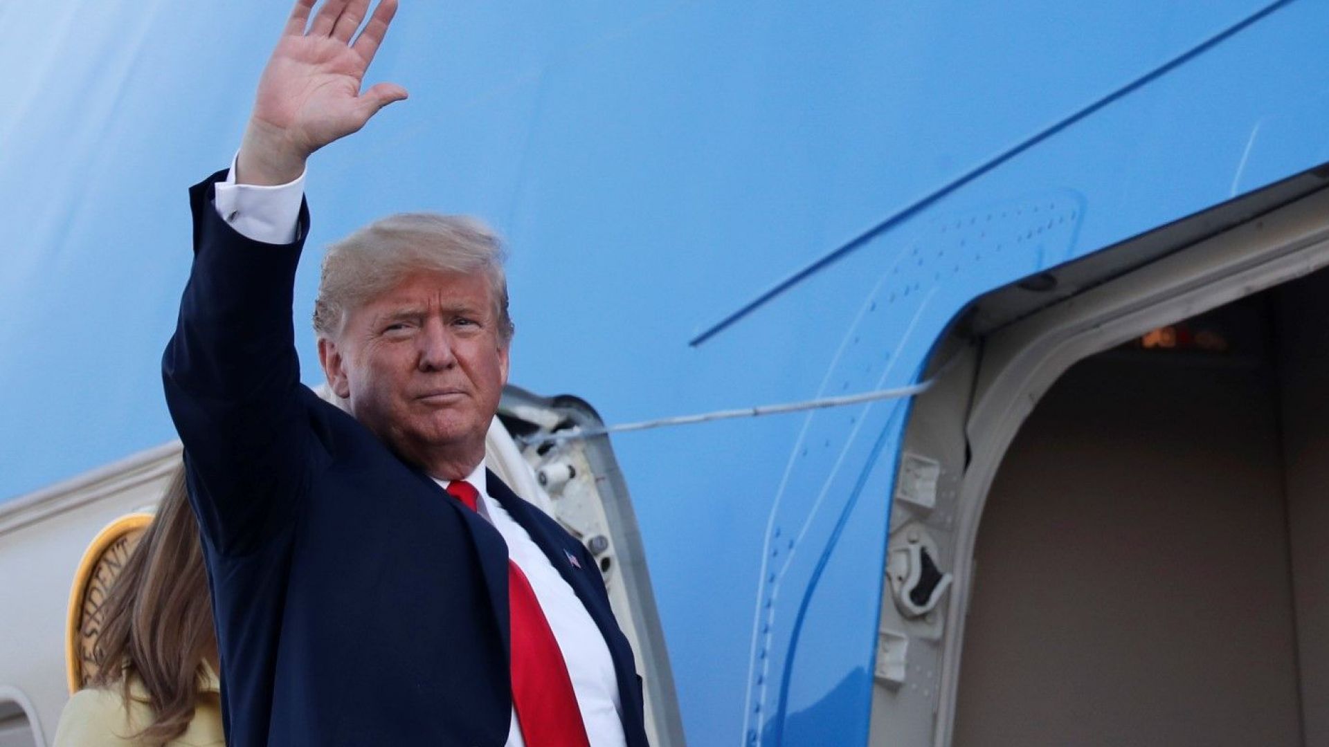 САЩ пристъпват към пълно изтегляне на войските си от Сирия