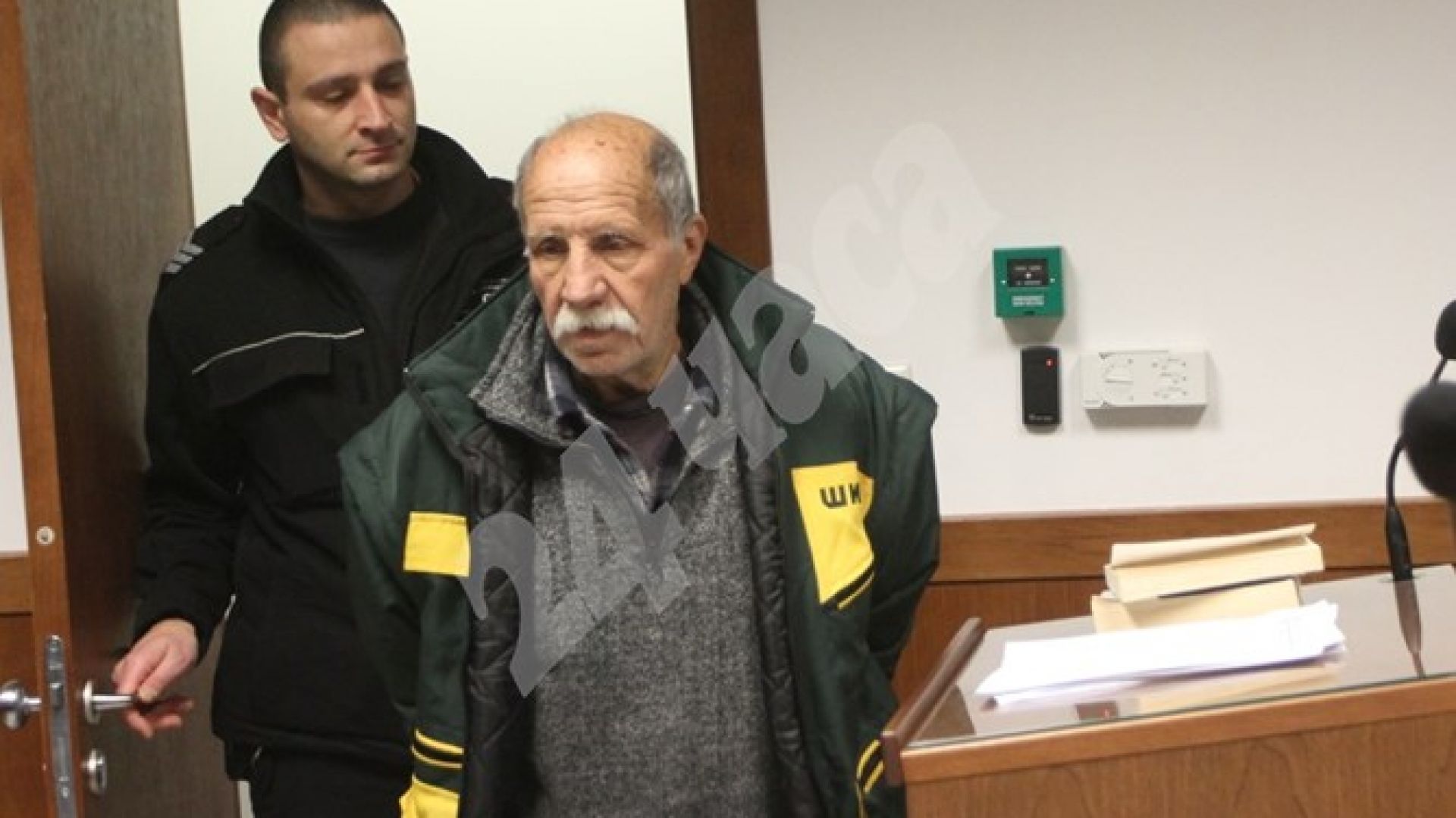 Пред Нова телевизия проговори мъжът който влезе с оръжие в