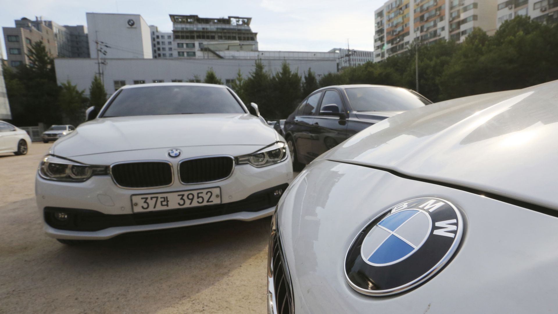 Сеул налага глоба от $10 млн. на BMW заради запалили се двигатели